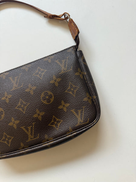 LOUIS VUITTON POCHETTE ACCESSOIRES VINTAGE MONOGRAM