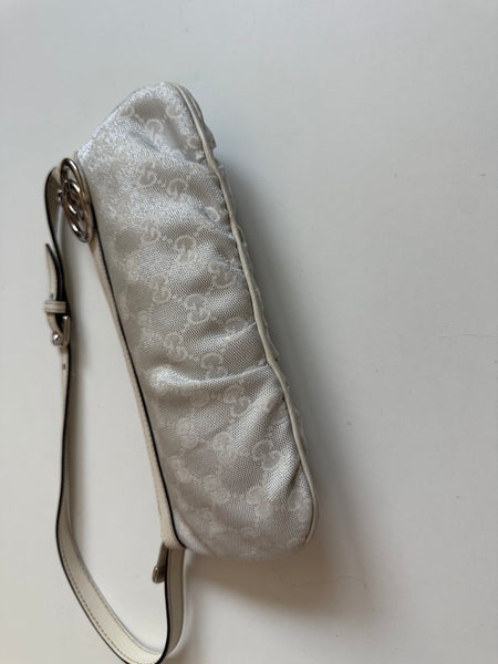 GUCCI VINTAGE BAG GG LOGO