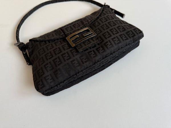 FENDI BAGUETTE VINTAGE ZUCCHINO