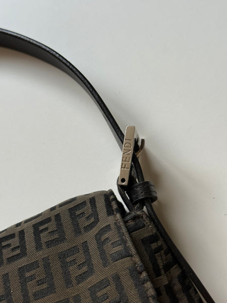 FENDI BAGUETTE VINTAGE ZUCCHINO