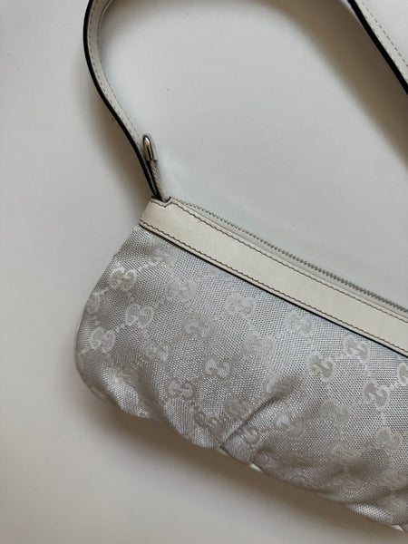 GUCCI VINTAGE BAG GG LOGO