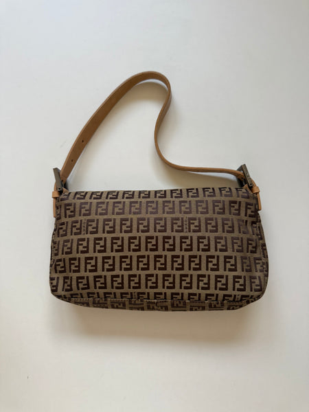 FENDI BAGUETTE VINTAGE ZUCCHINO