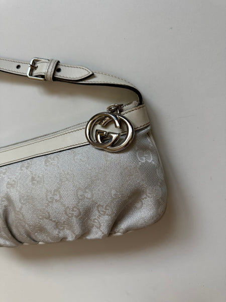 GUCCI VINTAGE BAG GG LOGO