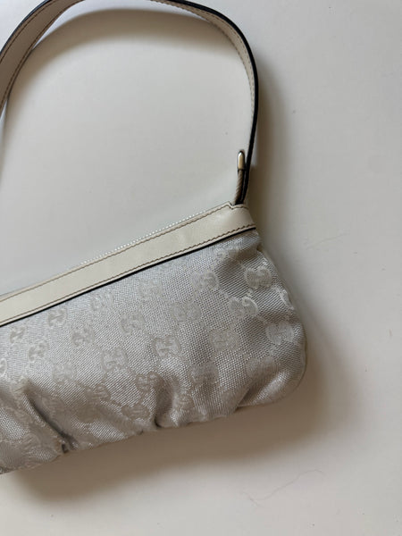 GUCCI VINTAGE BAG GG LOGO