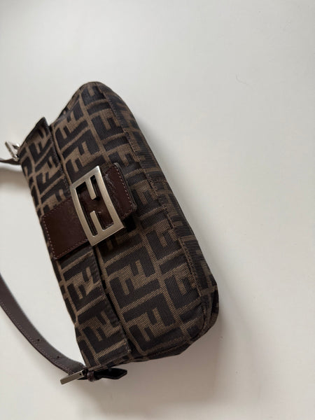 FENDI BAGUETTE VINTAGE 1997 ZUCCA