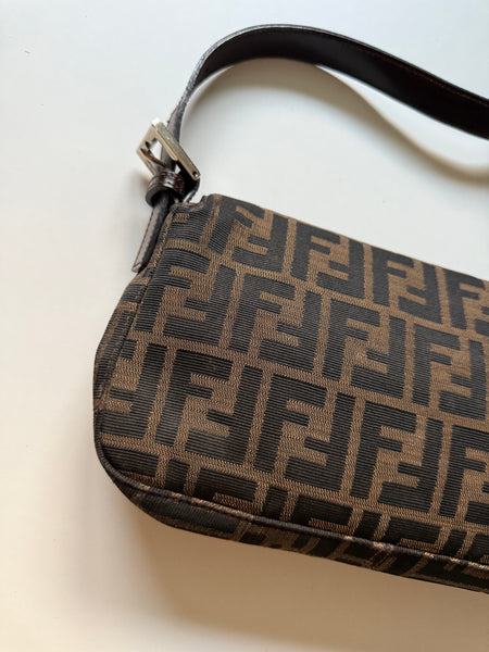 FENDI BAGUETTE VINTAGE 1997 ZUCCA