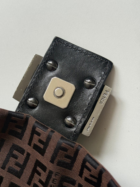 FENDI BAGUETTE VINTAGE ZUCCHINO