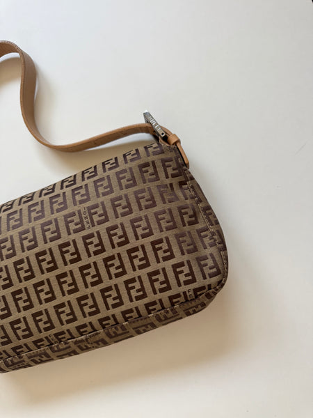 FENDI BAGUETTE VINTAGE ZUCCHINO