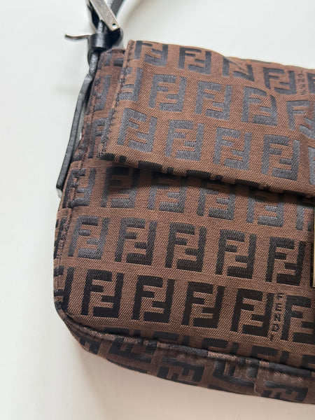 FENDI BAGUETTE VINTAGE ZUCCHINO