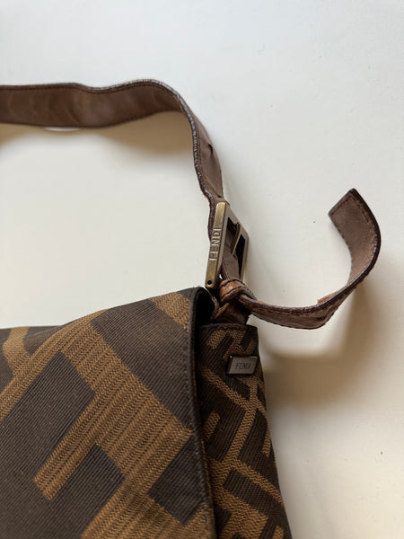 FENDI MAXI BAGUETTE VINTAGE INTRECCIATO