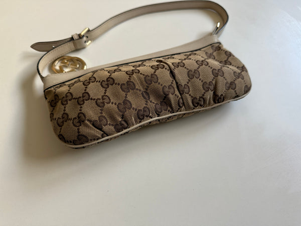 GUCCI VINTAGE BAG GG LOGO