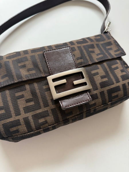 FENDI BAGUETTE VINTAGE 1997 ZUCCA