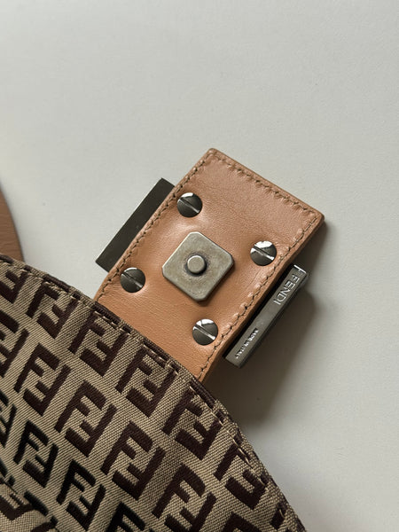 FENDI BAGUETTE VINTAGE ZUCCHINO