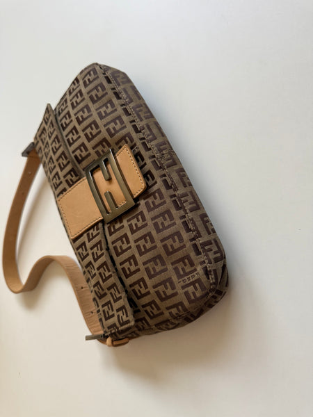 FENDI BAGUETTE VINTAGE ZUCCHINO