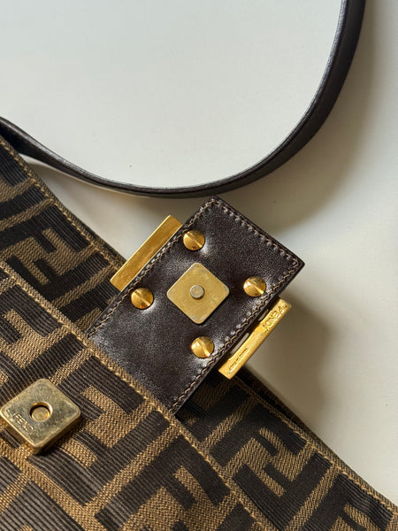FENDI BAGUETTE VINTAGE  ZUCCA